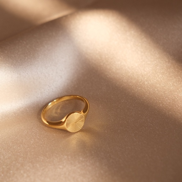 ✨18K Gold Plated Solaris Ring - Picture 4 of 5
